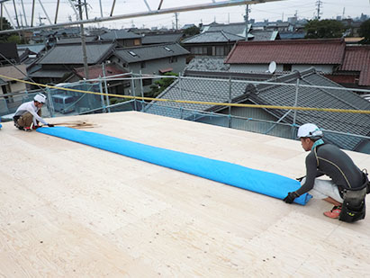 屋根工事・雨漏り工事